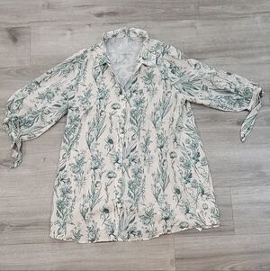 Women’s Floral Button-Front Cover Up in Cream and Green